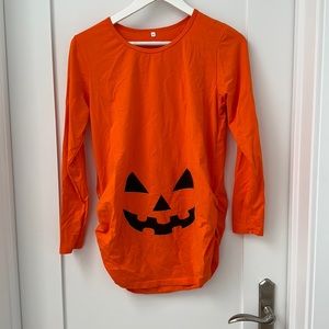 Maternity pumpkin top